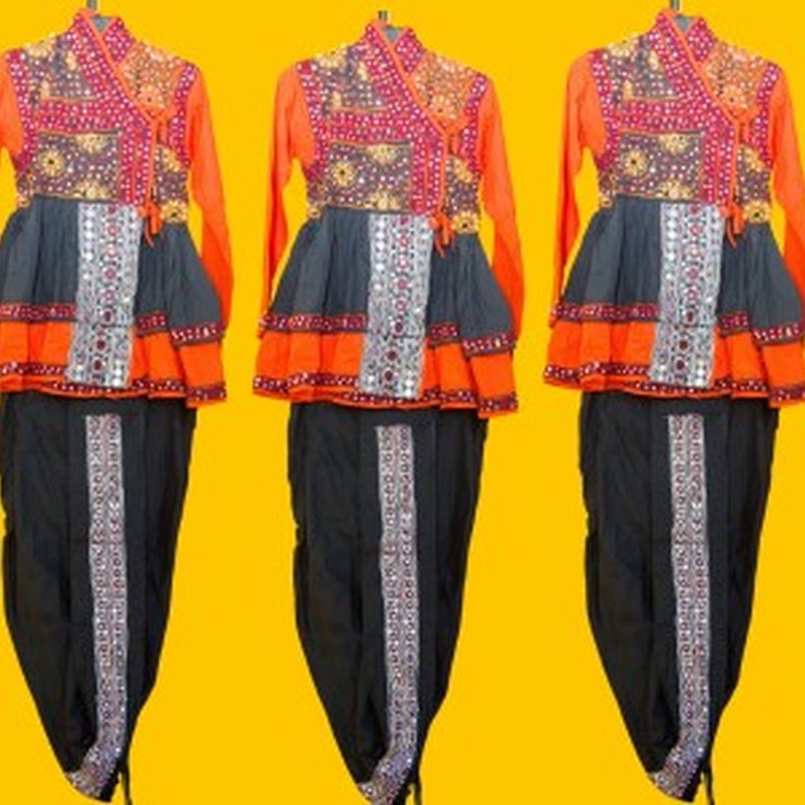 Family craft: Dance clothes in Brent