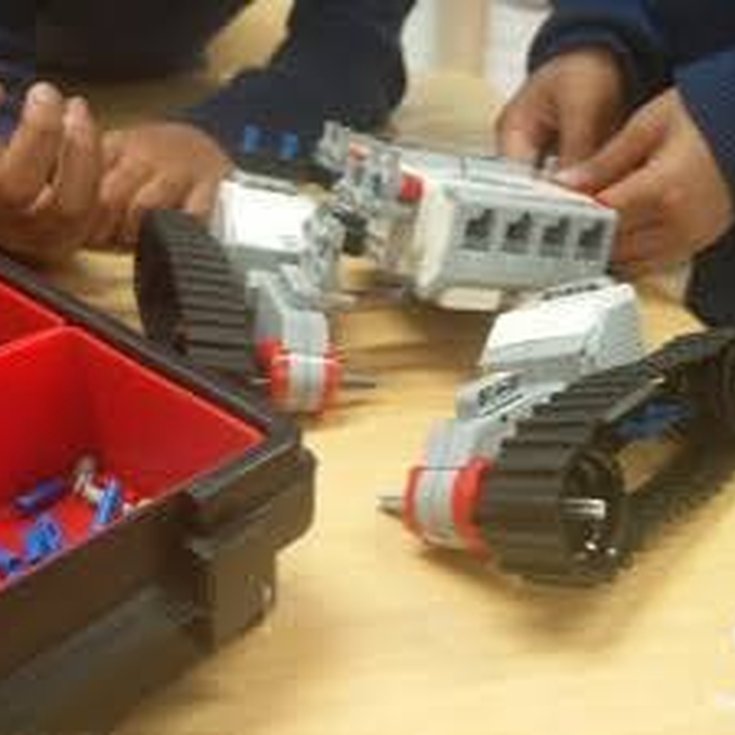 Build and Code: Robotics workshops
